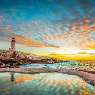 PeggysCovelighthouseCanada.jpg