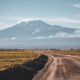 viewofkilimanjaro-shutterstock_1563764533large.jpg