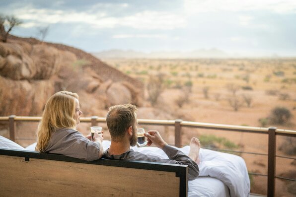 ultimate-safaris-namibia-fxx-SJSsiqk-unsplash.jpg