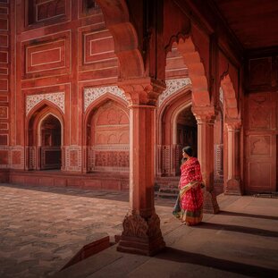Agra_ahmad-mansuri-alkindii-0gmBLUtL7TM-unsplash.jpg