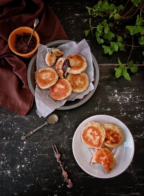 4 hotteok shutterstock_1637323042.jpg